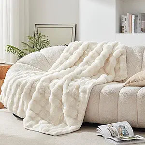 FAUX FUR TEXTURED THROW