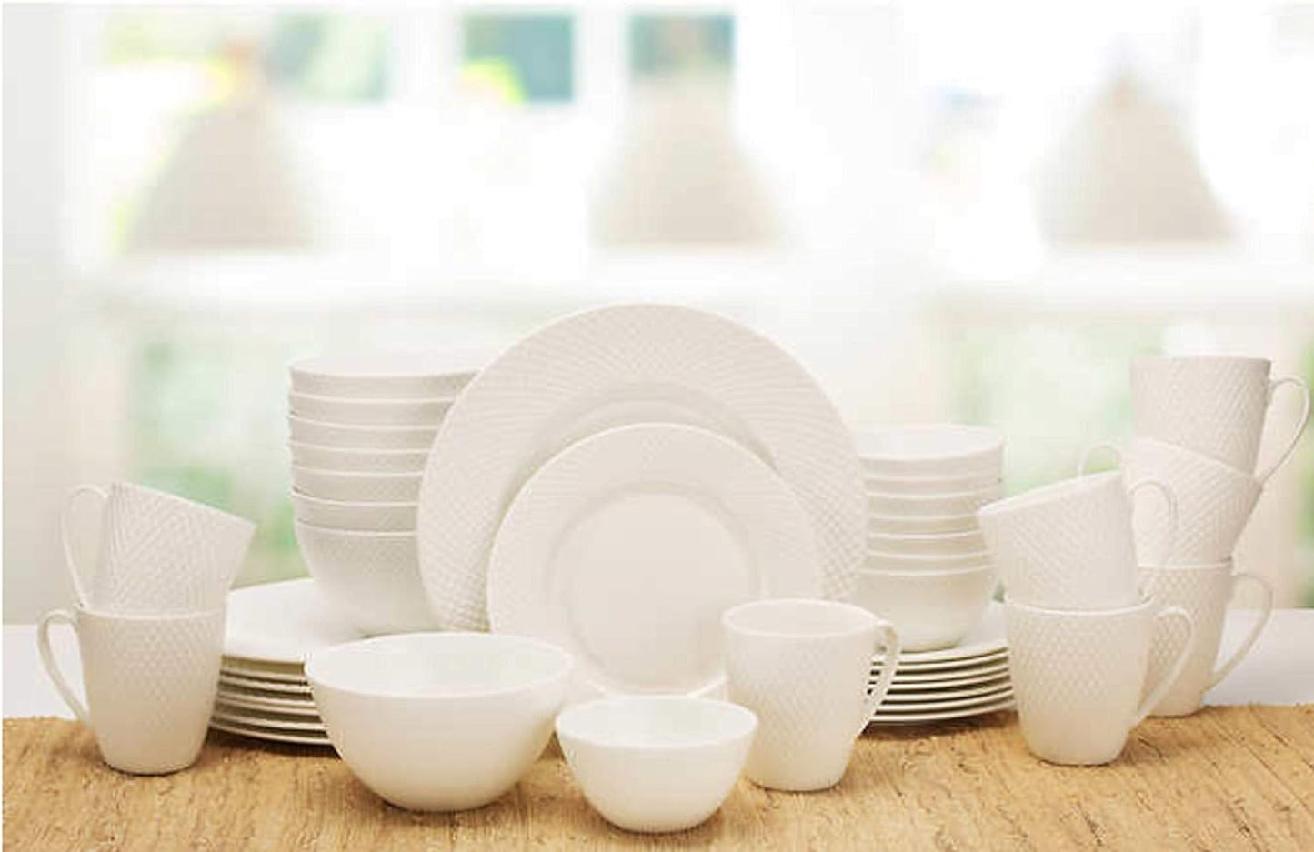 Mikasa Huntington 40-piece Bone China Dinnerware Set